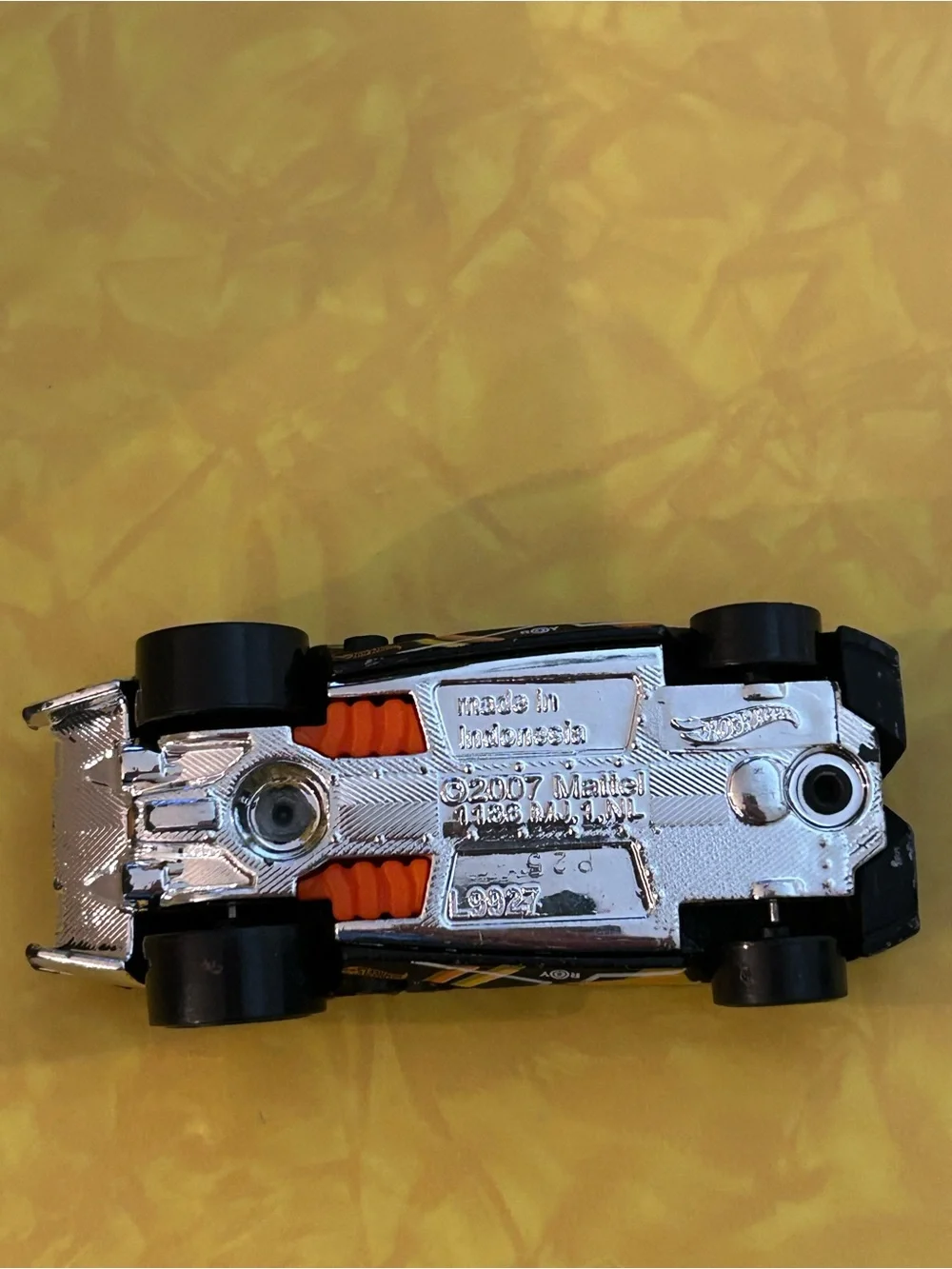 Two Hot Wheel  cars from 2007, Mattel, Die-Cast Racing Cars